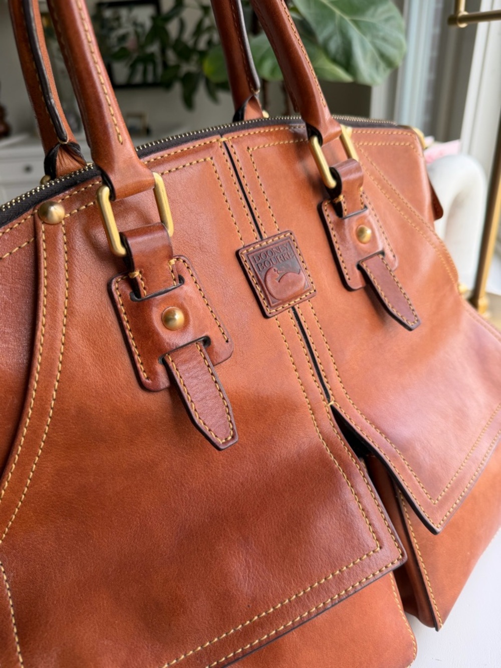 Dooney & Bourke Clayton Florentine satchel - Picture 4 of 15